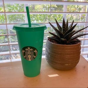 🆕 Starbucks ✨Color Changing✨Summer 2020 Tumbler🥤